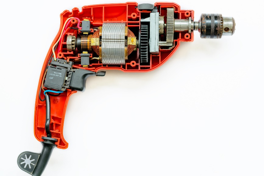 Bei kaputtem Elektrowerkzeug sollte Wegwerfen nicht der erste Gedanke sein. Viele Markengeräte lassen sich auch reparieren. 