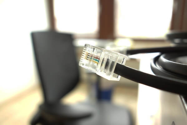 Telefon- und ISDN-Leitung