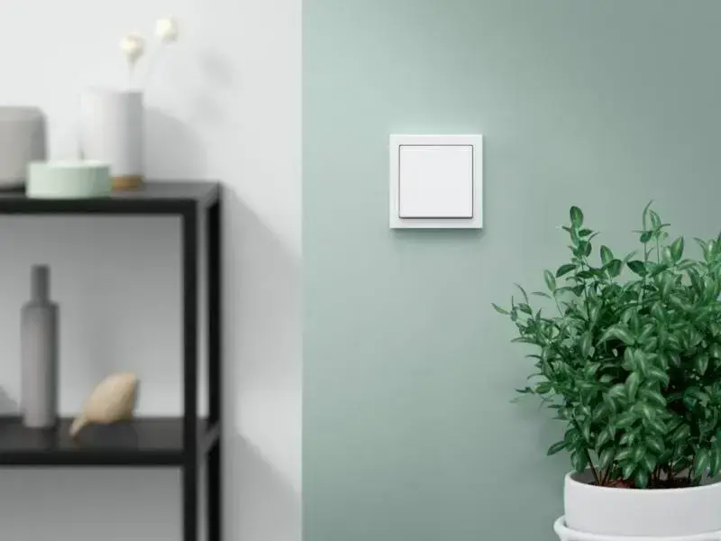 Flacher Schalter von Busch Jaeger