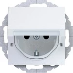 Hager WAS1213WM Std. SCHUKO, Klappd., Feder, arret., EHBS, 45° var, SK, A/C, lwß mt 
