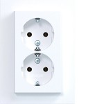 Hager WAS2177WM Doppelsteckdose SCHUKO mit Abdeckplatte, hoch, Steckklemmen, A.8, lichtweiß matt 