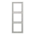 JUNG LS983LG Rahmen 3fach, LS 990, IP 44, Duroplast, lichtgrau, senkrechte und waagerechte Montage 